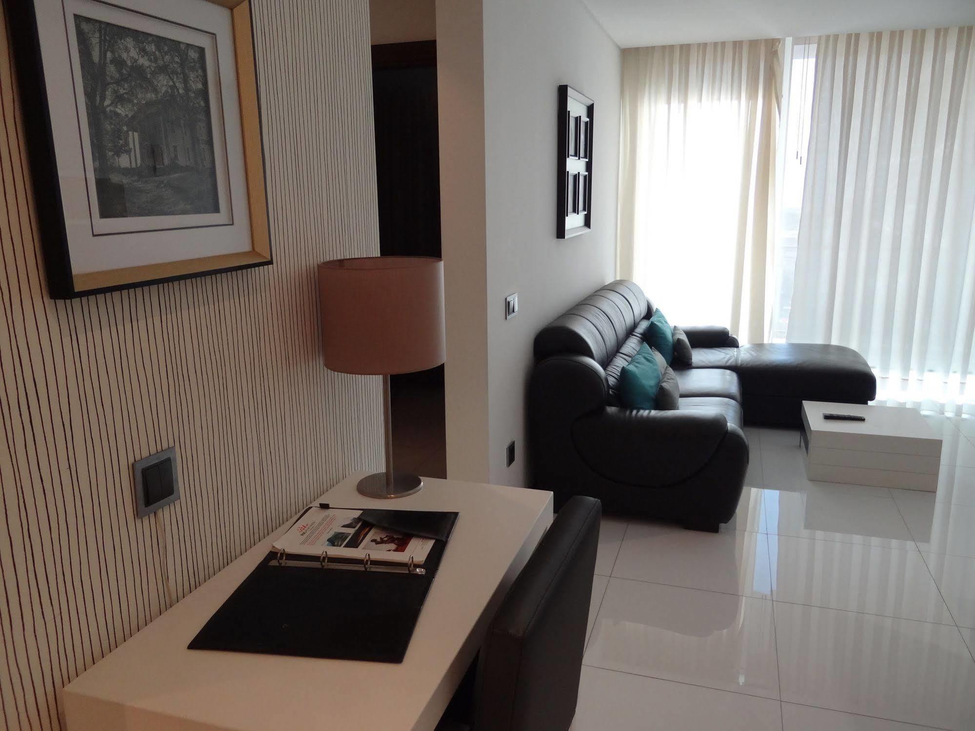 Rk Suite Hotel Luanda Bagian luar foto