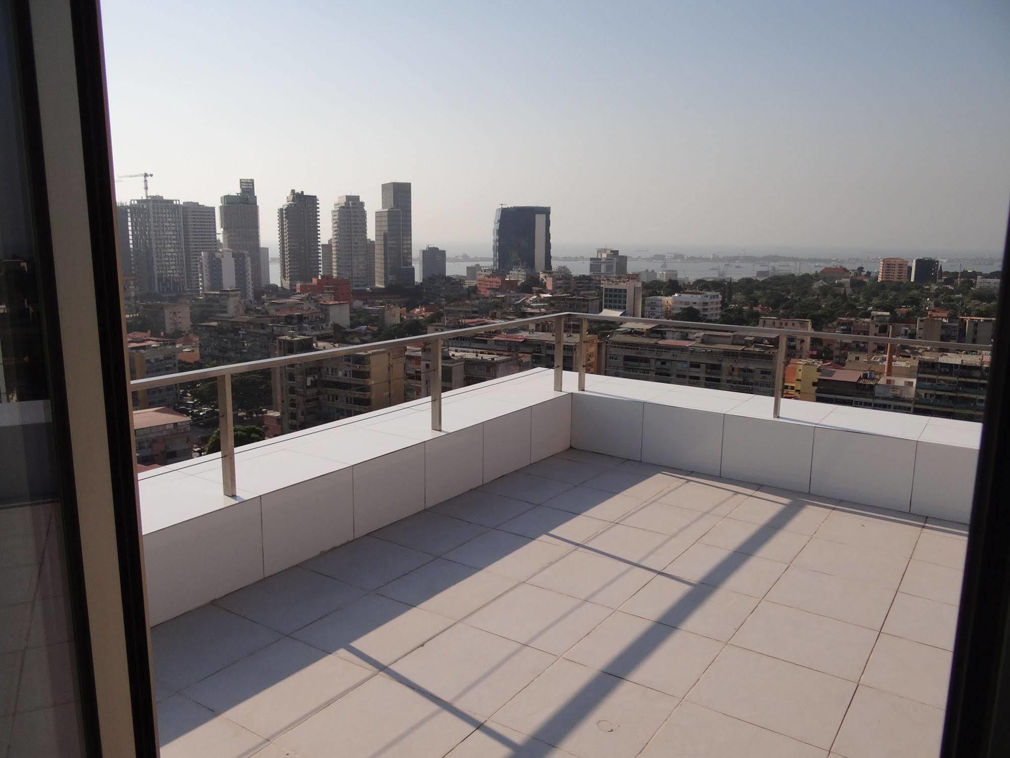 Rk Suite Hotel Luanda Bagian luar foto