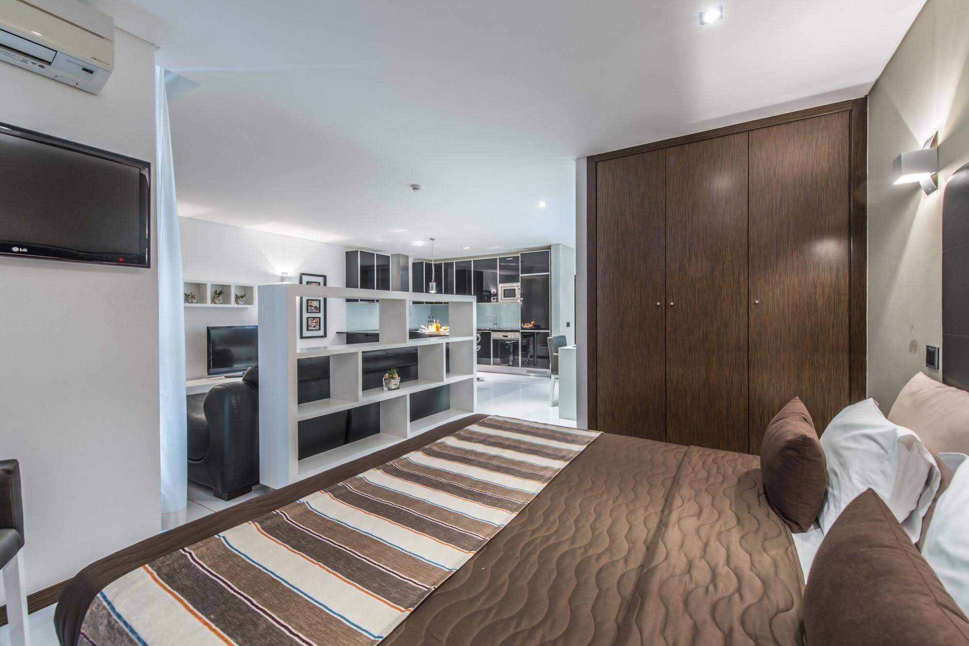Rk Suite Hotel Luanda Bagian luar foto